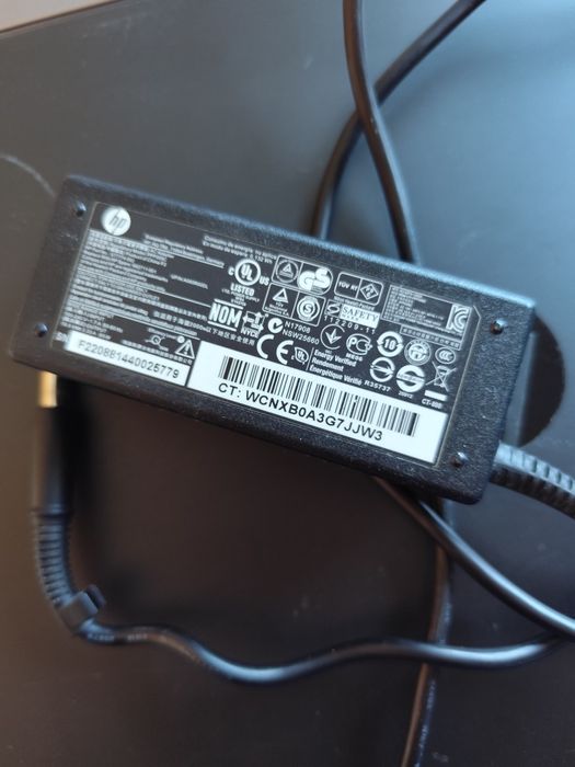 Продавам лаптоп HP