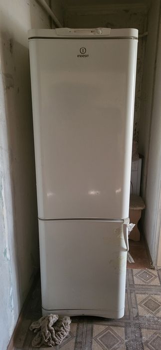 Отдам холодильник