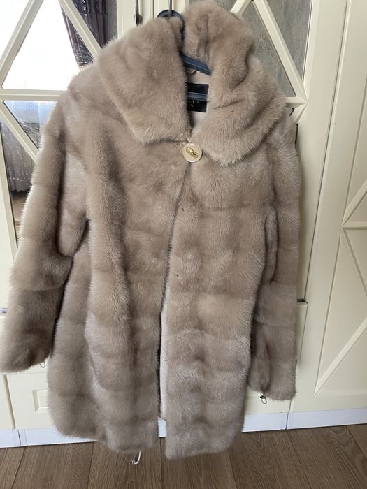 Шуба . В очень хорошем состояний