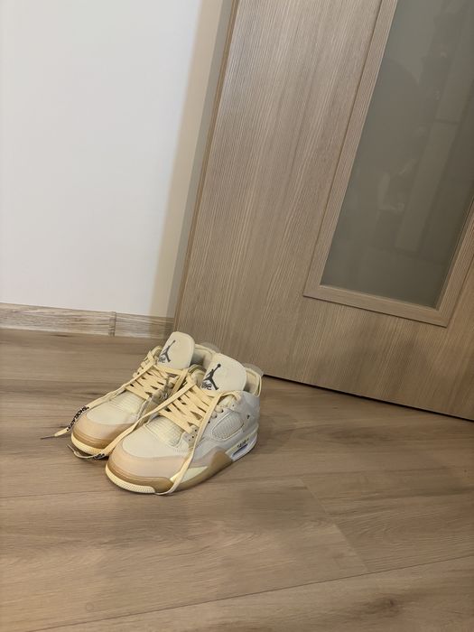 Jordan 4 Off-White