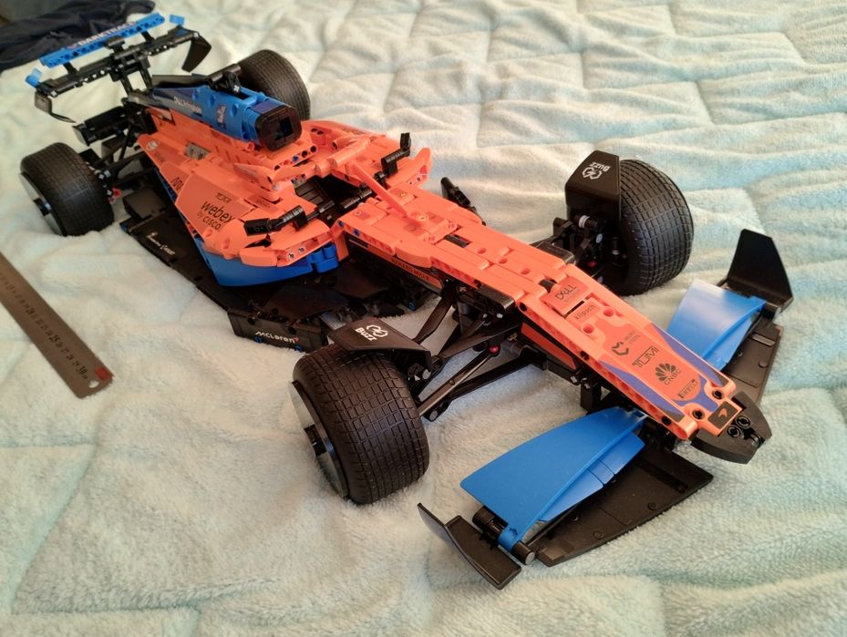 Конструктор McLaren Formula 1 technic 42141