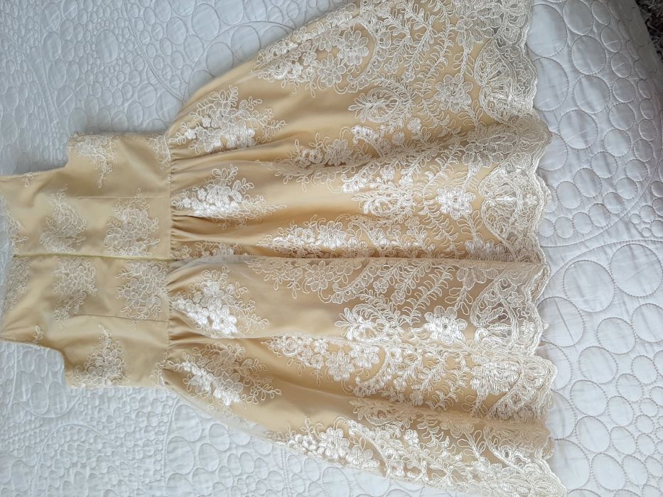 Rochie galbena de ocazie!