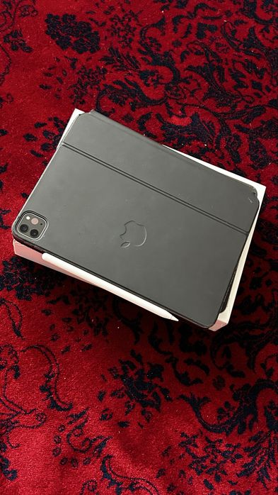 iPad Pro 11 M2 (4th gen)128GB + Magic Keyboard + Pencil 2