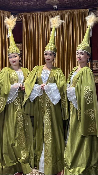 Национальные костюмы