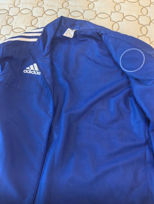 Спортивный костюм