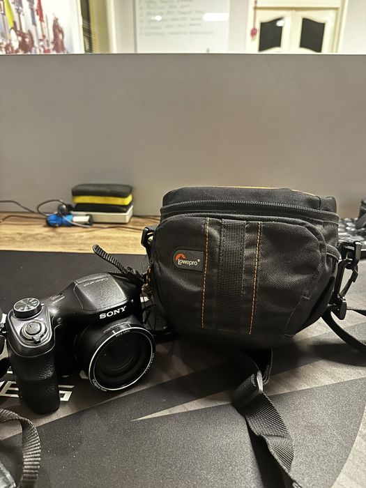 фотоаппарат SONY (DSC-H100)