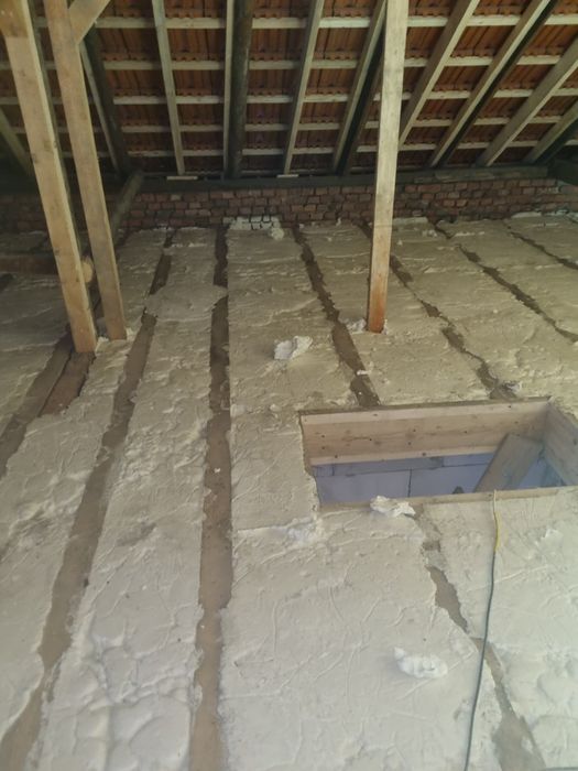 Izolatii spuma poliuretanica