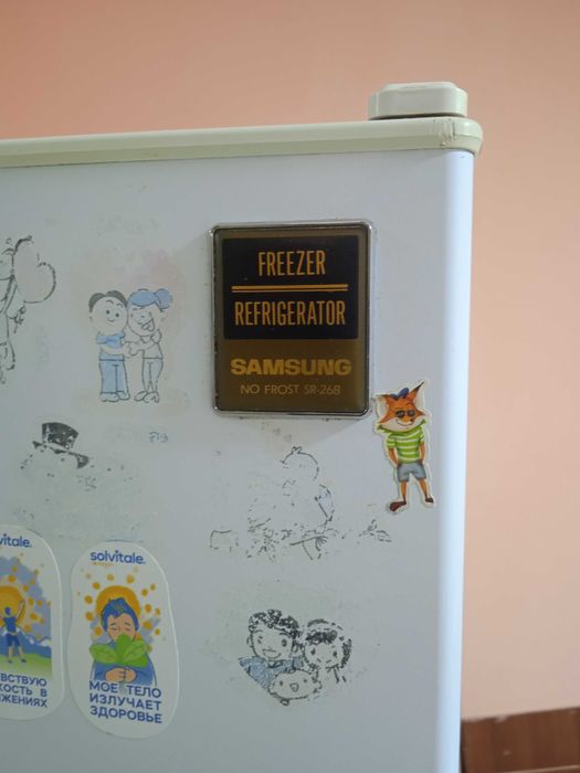 Холодильник на запчасти отдам даром