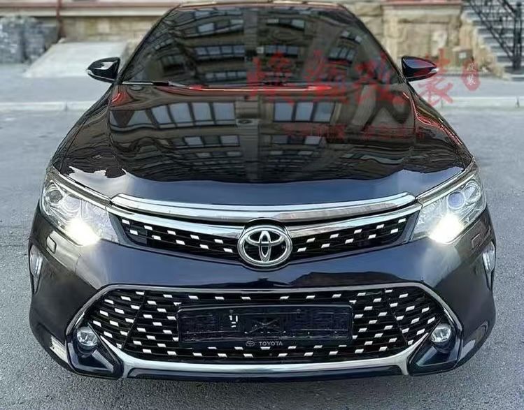 Решетка Toyota camry 55