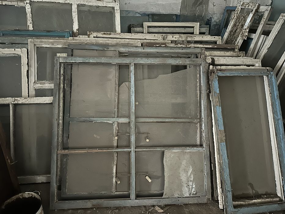 Оконные рамы б/у