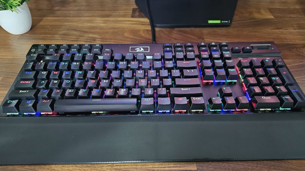 Tastatura Mecanica Redragon YAMA K550