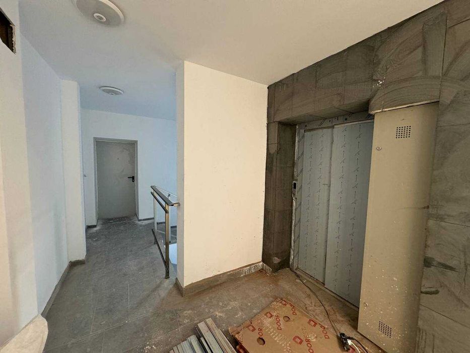 Продава се Двустаен апартамент в Бургас, Лазур - 58 кв.м за 1380 €/кв.м - Снимка #6