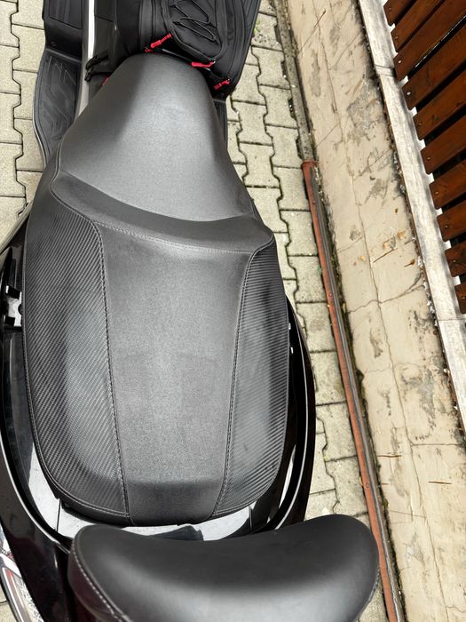 Maxi Scuter Kymco Downtown, 125 cmc, impecabil