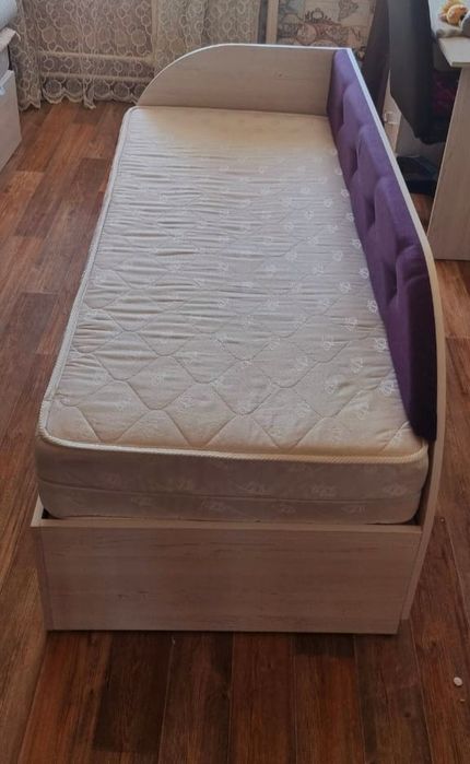 Продам кровать детскую 80×150