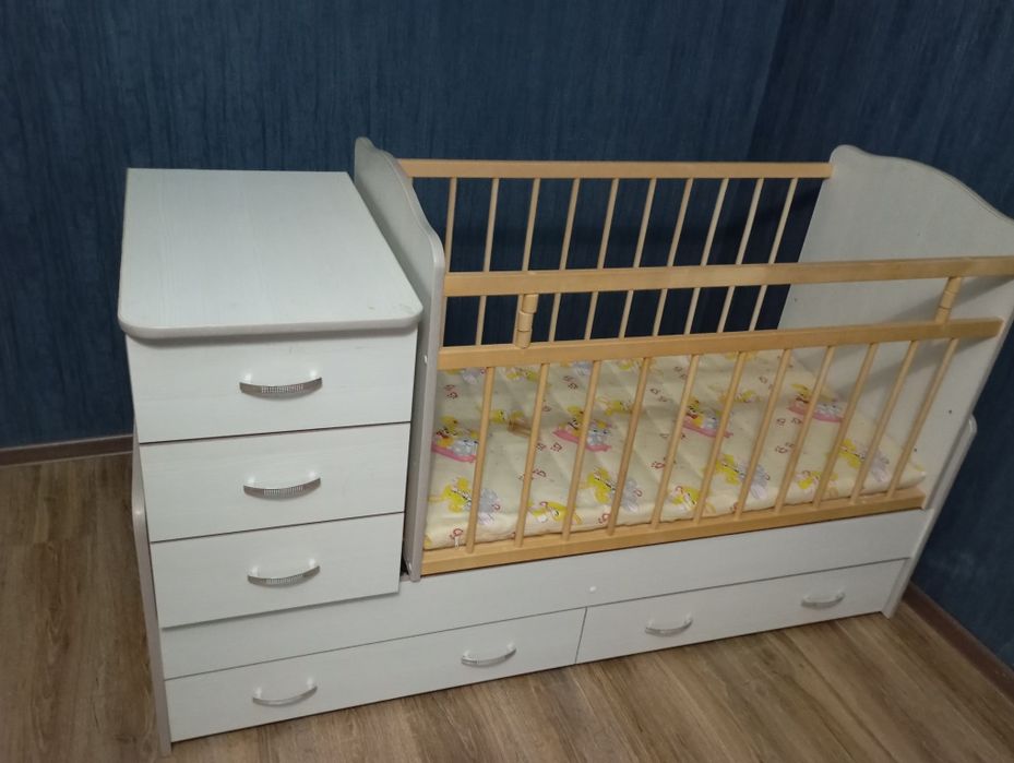 Продам манеж детский