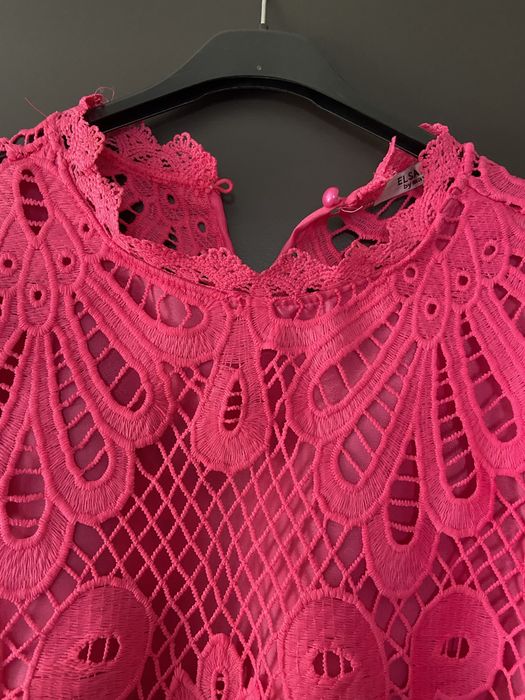 Дамска блуза от дантела