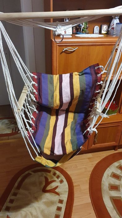 Hamac tip scaun cu suport pt picioare .