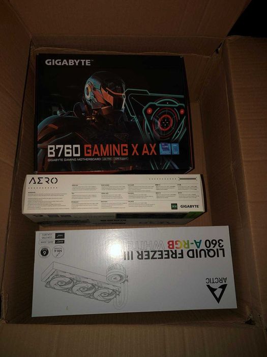I7 14700KF / 4060TI 16GB / Benq Monitor 240hz / Logitech periferics ...