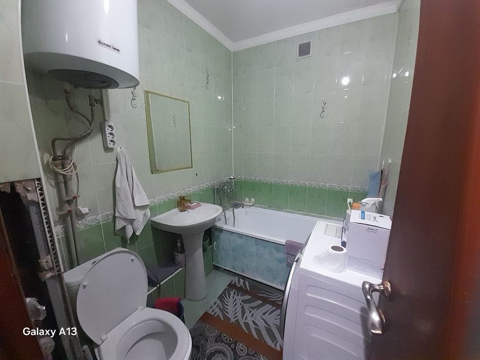 Продам  трехкомнатную квартиру