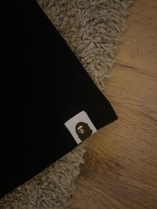 Tricou bape nou.