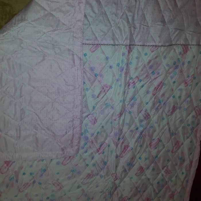 Легкое стеганное одеяло