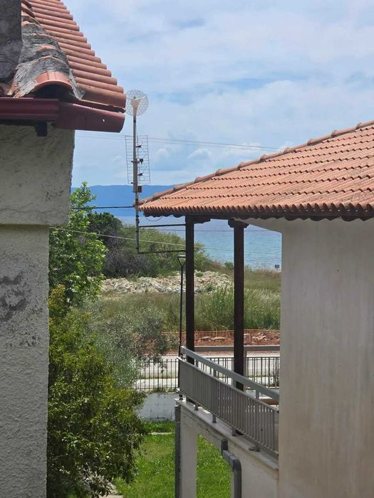 КЪЩА в Паралия Кариани