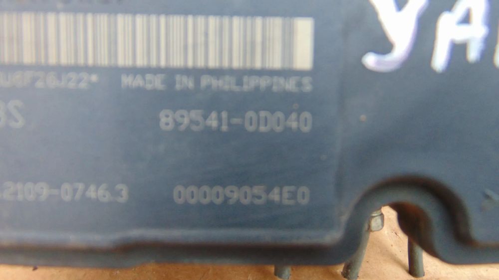 Pompa ABS Toyota Yaris an 2007 motor 1.3 benzina cod 44510-0D031