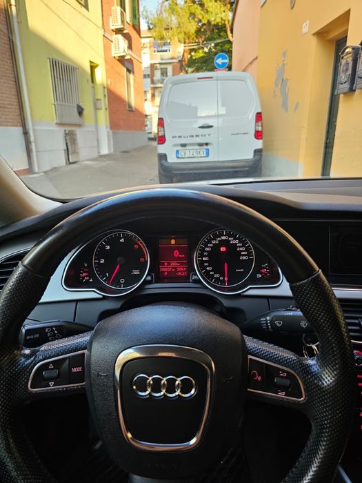 Vând Audi A5 coupe 2.7 TDI Automat