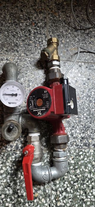 Циркулационна помпа за парно Grundfos