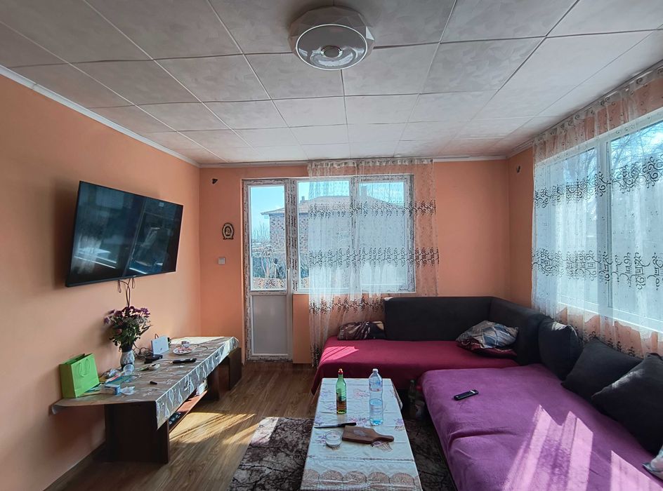 Тухлена къща в с.Боздуганово