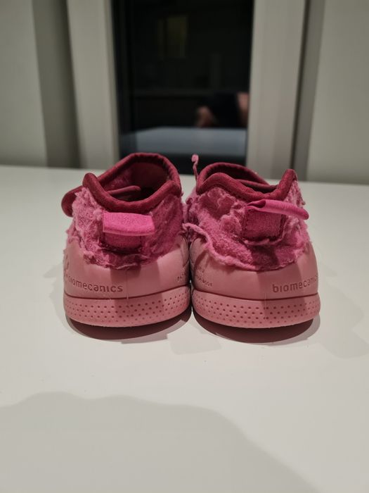 Пантофи Biomecanics 25