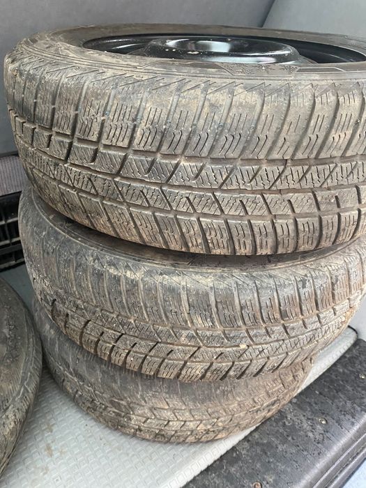 Зимни гуми с джанти 195х65 15 Субару