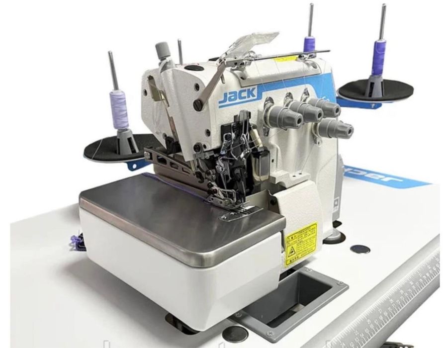 Продам швейная машина оверлок Jack