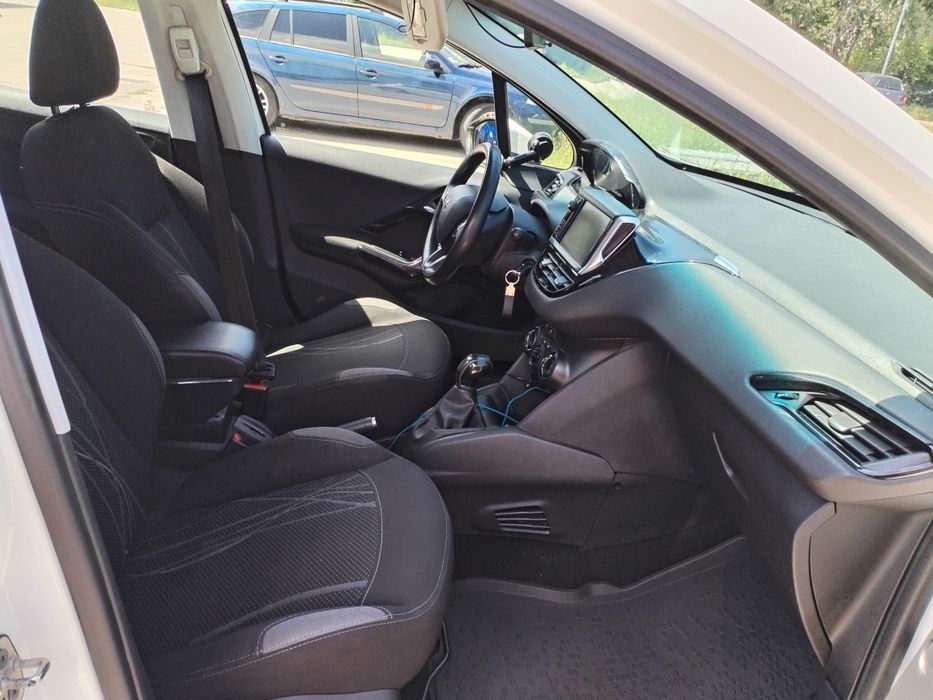 Ofertă, Peugeot 208
