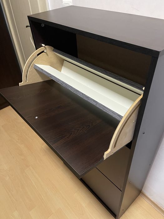 Шкаф за обувки с три отделения