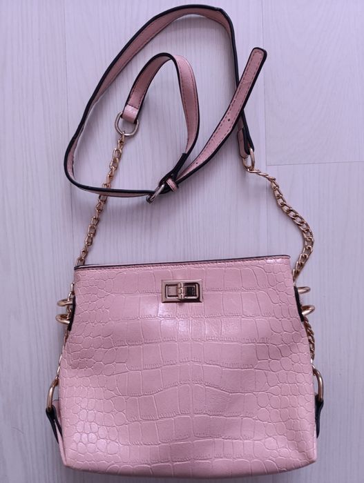 Дамски чанти нови