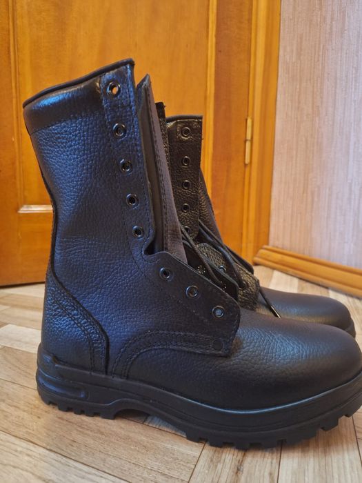 Ботинки кожаные (берцы)