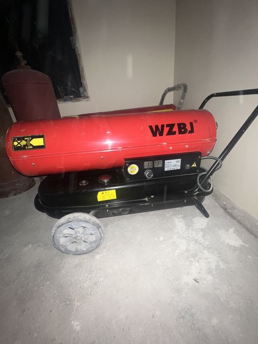 Срочни пушка сотилади 150-200 квадрат жойди иситади саларкада ишлиди