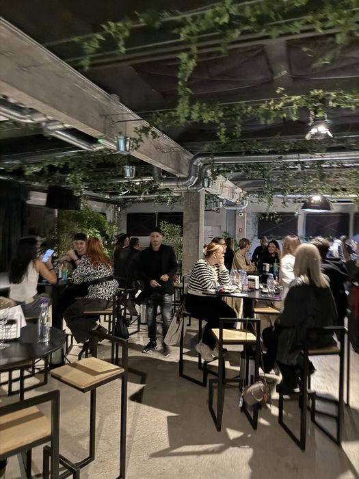 Locatie  evenimente, petreceri, lansari produs, majorate, concerte