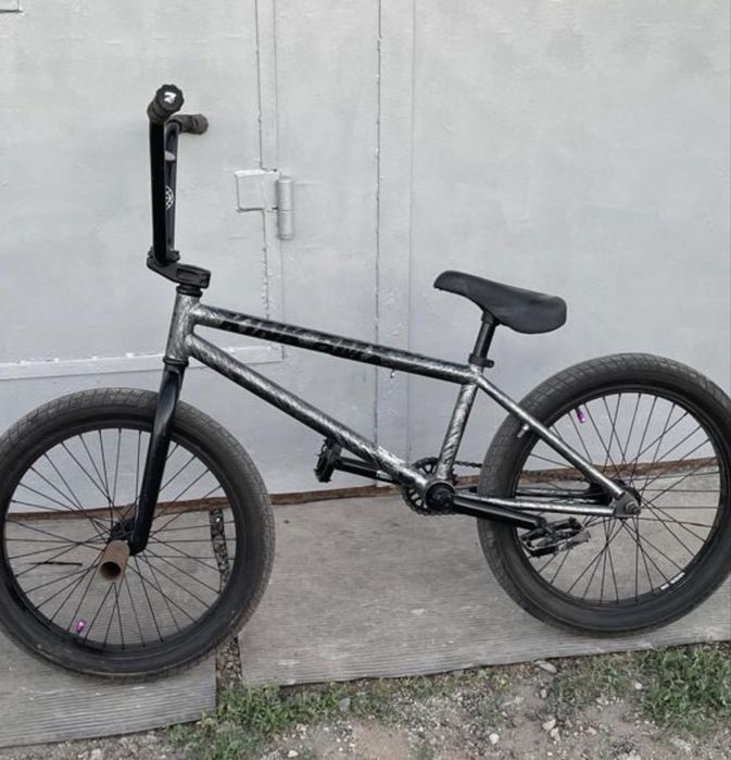 Велосипед  BMX KINK CURB