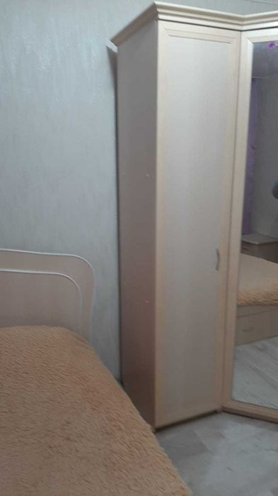 Продам спальный гарнитур