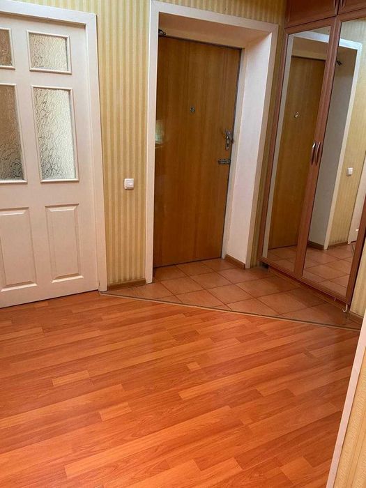 Срочно Продается 4 комнатная квартира в центре города Ганга ц14