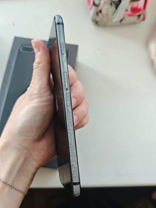 Айфон 8+продажа только продажа.