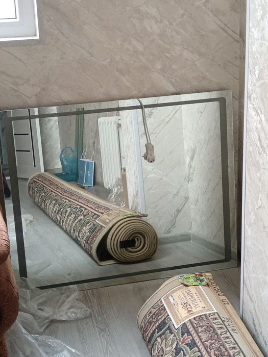 Большое зеркало в ванну.