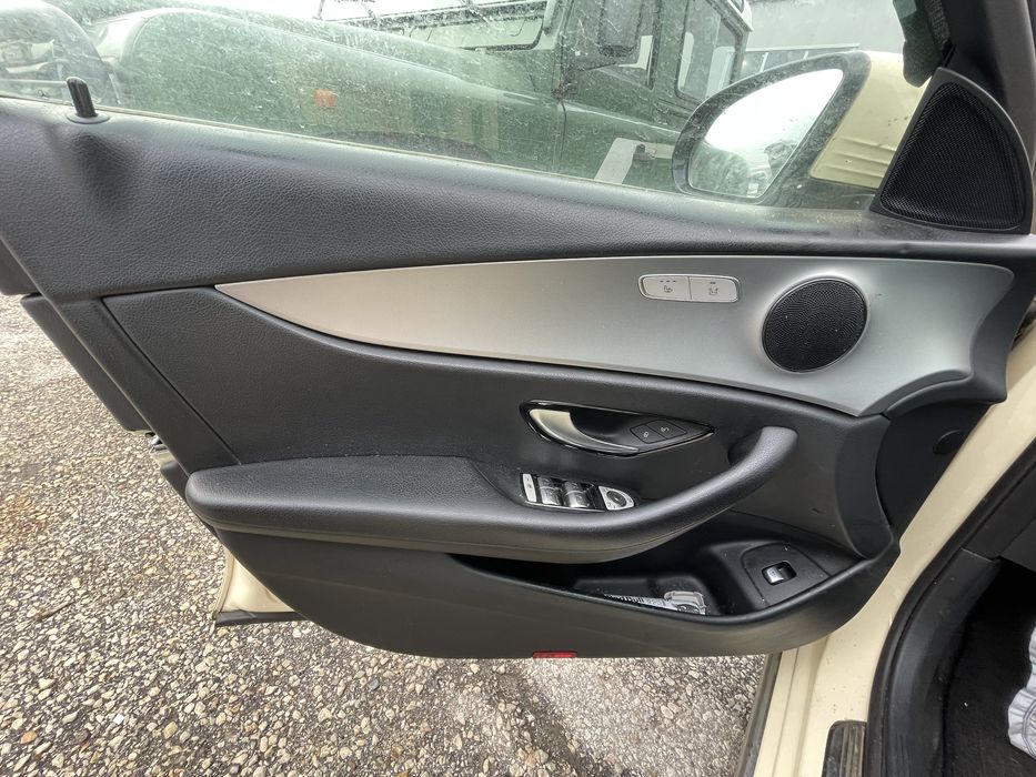 На части w213 Мерцедес Е220