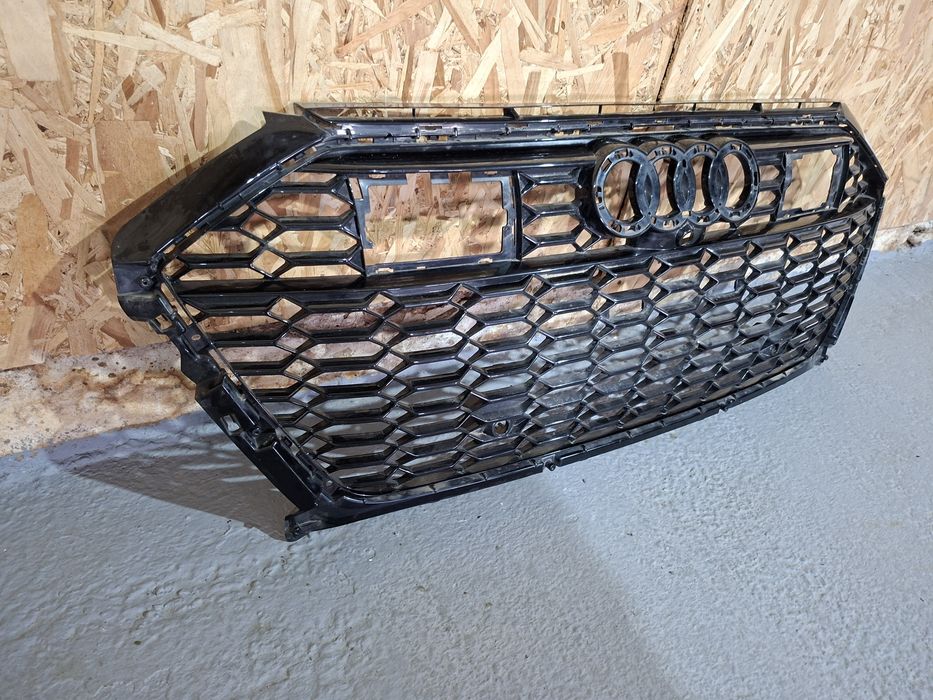 Grila radiator Audi RS6 RS7 4K8 an 2020-2024