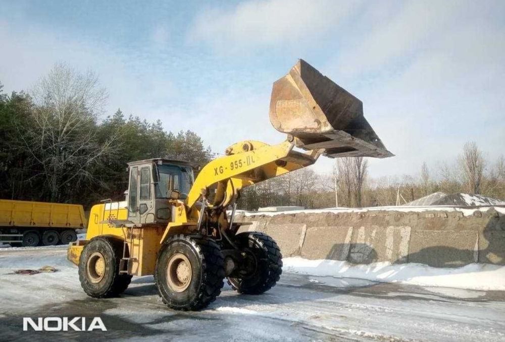 Продам фронтальный погрузчик