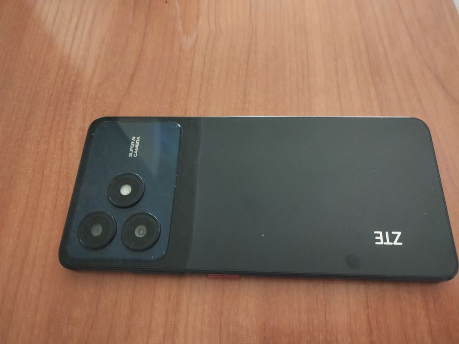 СРОЧНО продам телефон ZTE за 50тысяч