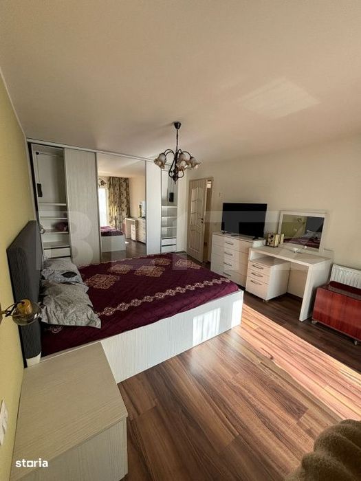 Apartament 4 camere, ETAJ 1, Bulevardul Independentei - cu loc de parc