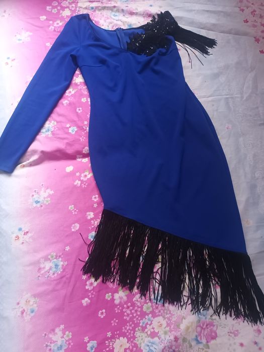 Vând rochiță de ocazie ¹